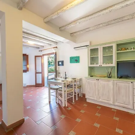 Chic Antonina One Bedroom No2174 Apartment