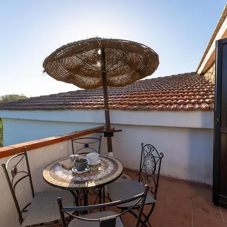 Chic Antonina One Bedroom No2174