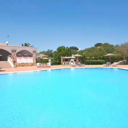 Chic Antonina One Bedroom No2174 Apartment