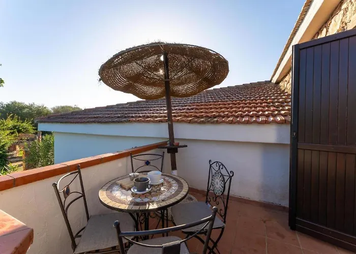 Chic Antonina One Bedroom No2174