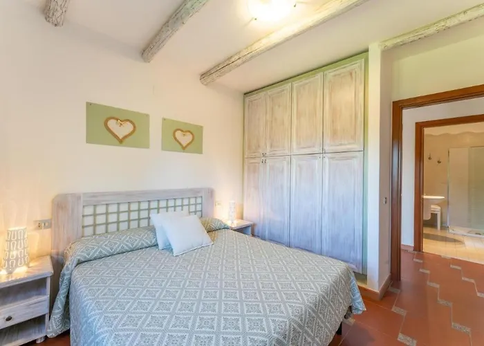 Chic Antonina One Bedroom No2174